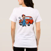 かわいい漫画の整備士と赤い車のイラスト トライブレンドTシャツ (裏面)