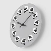 かわいい漫画の羊の灰色の丸い時計 ラージ壁時計 (傾斜)