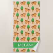 かわいい漫画の虎パタパーソナライズされたーン ビーチタオル (正面)