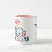 かわいい漫画の象の恋人ハートバレンタインデー マグカップ (中央)