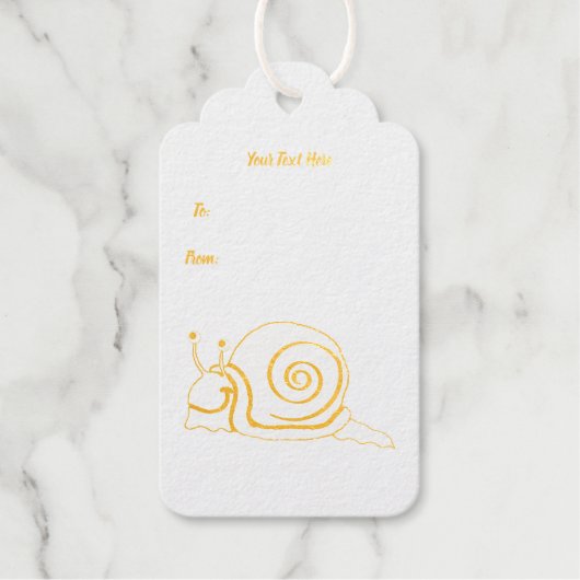 かわいい漫画カタツムリの大きな目の金ゴールドのイラストレーション ギフトタグ (正面)