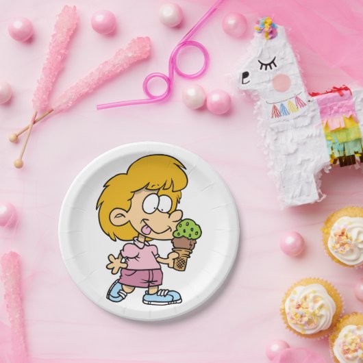 かわいい漫画キッド食べズのアイスクリームコーン ペーパープレート (パーティー)