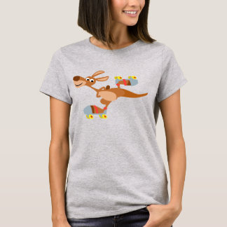 かわいい漫画スケートで滑るカンガルー女性Tシャツ Tシャツ