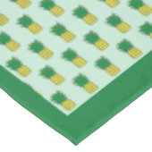 かわいい漫画パイナップル熱帯ハワイアンパターン テーブルクロス (アングル)