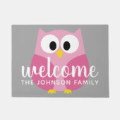 かわいい漫画フクロウ – ピンクとグレーの名前をカスタムする ドアマット (正面)