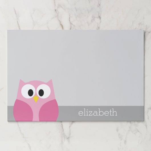 かわいい漫画フクロウ – ピンクとグレーの名前をカスタムする ペーパーパッド (正面)