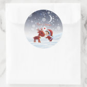 かわいい漫画メリークリスマスボーイキスをするトナカイ ラウンドシール (バッグ)