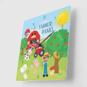 かわいい漫画納屋周囲の庭動物、農家、トラクター スクエア壁時計 (傾斜)