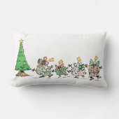 かわいい漫画踊りクリスマスプレゼントとツリー ランバークッション (正面)