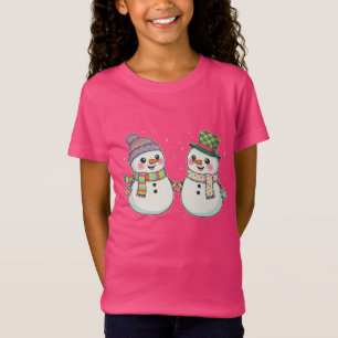 かわいい漫画雪だるまカップルの手を持つ 冬 Tシャツ