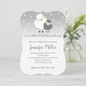 かわいい灰と白の子羊のベビーシャワー 招待状 (スタンド正面)