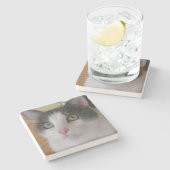 かわいい灰色および白い猫 ストーンコースター (横)