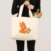 かわいい熊がイチゴを食べている ラージトートバッグ (正面(商品))