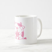 かわいい牛いちご牛乳を飲む コーヒーマグカップ (正面右)