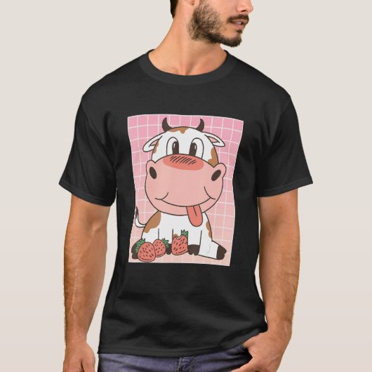 かわいい牛がイチゴを食べている Tシャツ (正面)