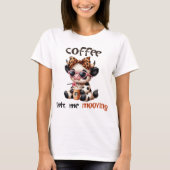 かわいい牛がコーヒーを発見、元気に動き出す Tシャツ (正面)