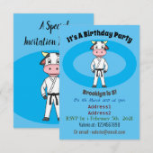 かわいい牛が空手着の漫画 招待状 (正面/裏面)