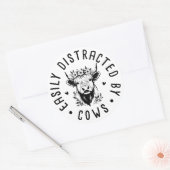 かわいい牛の恋人 – 牛に簡単に気を散らす ラウンドシール (封筒)