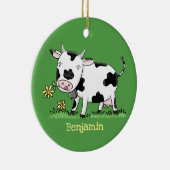 かわいい牛の緑のフィールド漫画イラストレーション セラミックオーナメント (右)