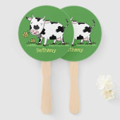 かわいい牛の緑のフィールド漫画イラストレーション ハンドファン (正面&裏面)