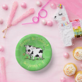 かわいい牛の緑のフィールド漫画イラストレーション ペーパーボウル (パーティー)