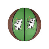 かわいい牛の緑のフィールド漫画イラストレーション ミニバスケットボール (縦)