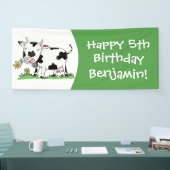 かわいい牛の緑のフィールド漫画イラストレーション 横断幕 (トレードショー)