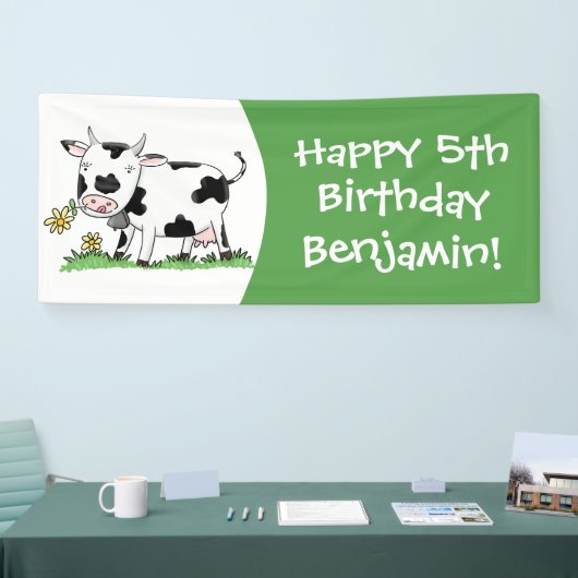 かわいい牛の緑のフィールド漫画イラストレーション 横断幕 (トレードショー)