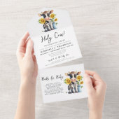 かわいい牛ひまわりモダンシンプルファームベイビーシャワー オールインワン招待状 (貼ってはがせる)