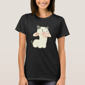 かわいい牧場の赤ちゃん牛 Tシャツ