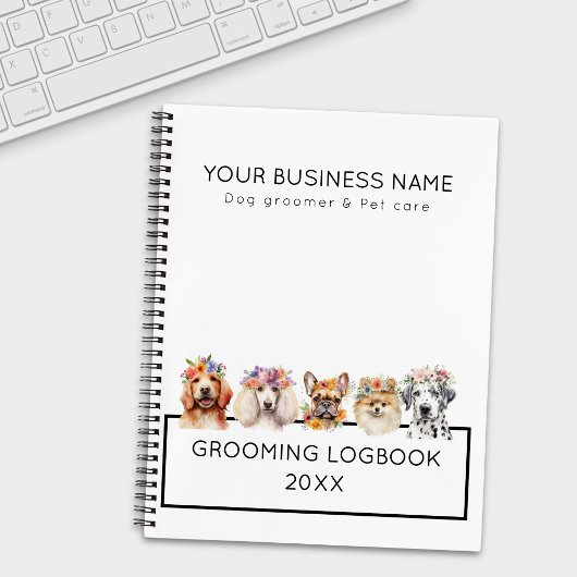 かわいい犬たちと花の王冠、水彩画風の白 ノートブック