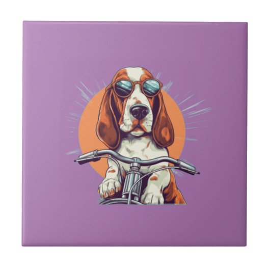 かわいい犬のバイクもしくは自転車に乗る人が夕日に タイル (正面)