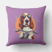 かわいい犬のバイクもしくは自転車に乗る人インザサンセット装飾用クッション クッション (裏面)