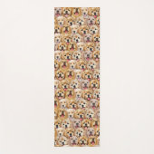 かわいい犬の子犬の足ペットのシームレスなパターン ヨガマット (正面)