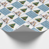 かわいい犬の子犬ペットクリスマスツリーの水の色の写真 ラッピングペーパー (角)