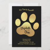 かわいい犬の足で子どもたちを1歳の誕生日に黒で金ゴールド 招待状 (正面)