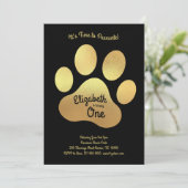 かわいい犬の足で子どもたちを1歳の誕生日に黒で金ゴールド 招待状 (スタンド正面)