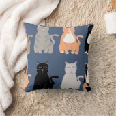かわいい猫がおもしろいパターンを生む クッション (ブランケット)