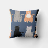 かわいい猫がおもしろいパターンを生む クッション (裏面)