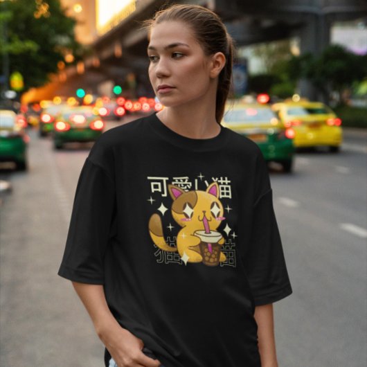 かわいい猫が飲むバブルティー Tシャツ