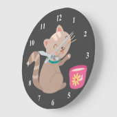 かわいい猫とお茶入れの漫画 ラージ壁時計 (傾斜)