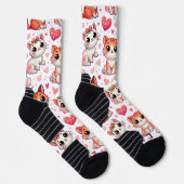 かわいい猫とハート柄ソックス – ピンク&レッド ソックス (右)