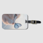 かわいい猫とブルーバタフライ ラゲッジタグ (正面横)