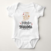 かわいい猫と子猫ハート – おばあちゃんが大好き ベビーボディスーツ (正面)