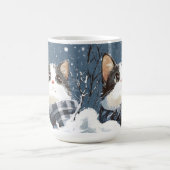 かわいい猫のあったか冬の雪 コーヒーマグカップ (中央)