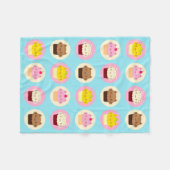 かわいい猫のカップケーキ フリースブランケット (正面(横))