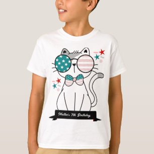 かわいい猫の愛国的なお誕生日パーティーの少年たち Tシャツ