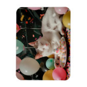かわいい猫の誕生日お祝いデザイン マグネット (縦)