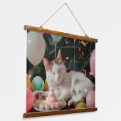 かわいい猫の誕生日お祝いデザイン 吊り下げ型タペストリー (傾斜あり)