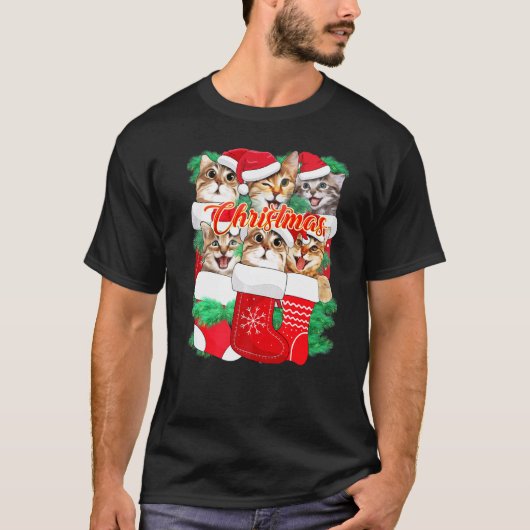 かわいい猫の顔の表情 クリスマスの猫 Tシャツ (正面)